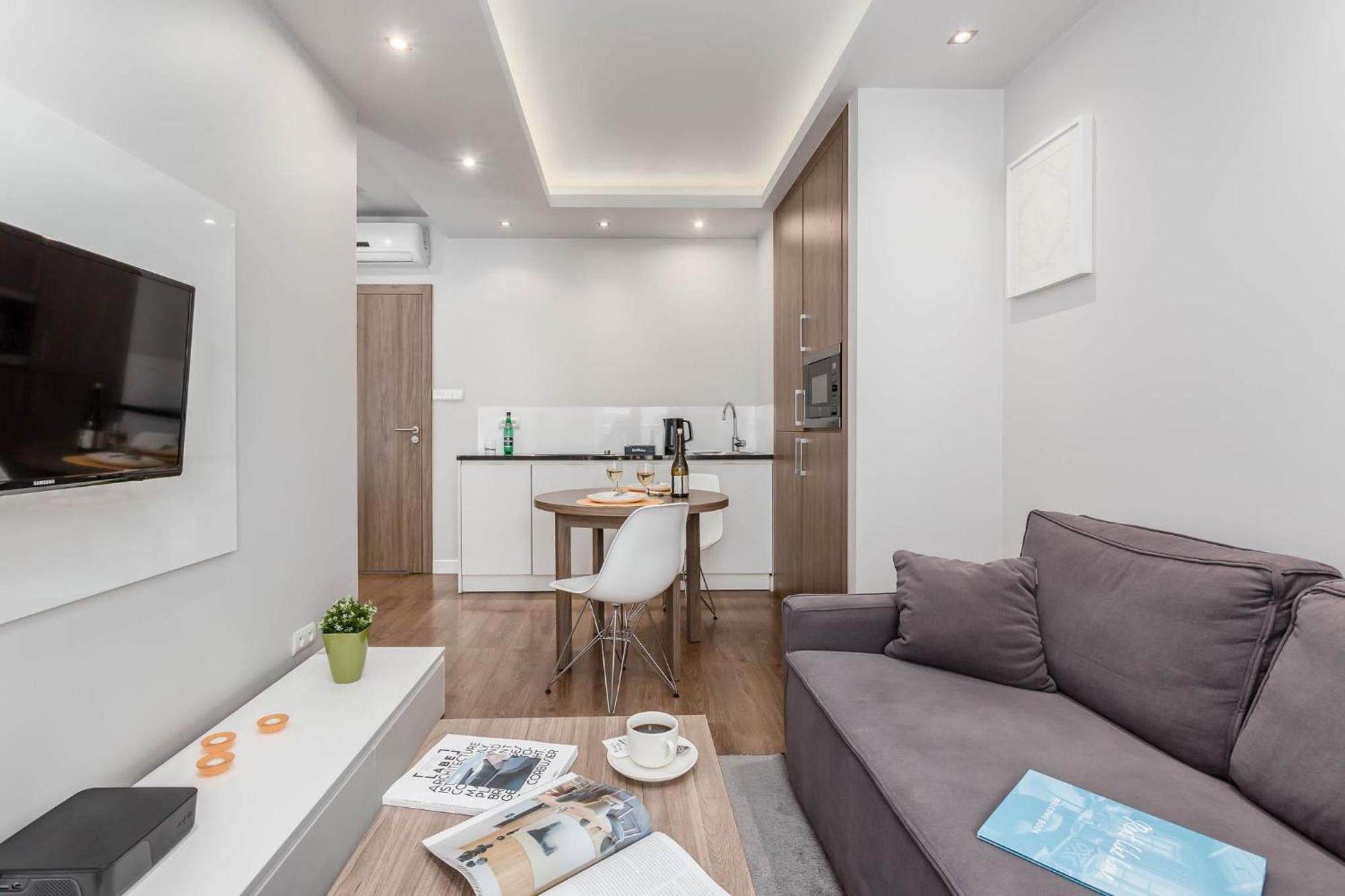 Rent Like Home - Oxygen Wronia 45 II ワルシャワ エクステリア 写真